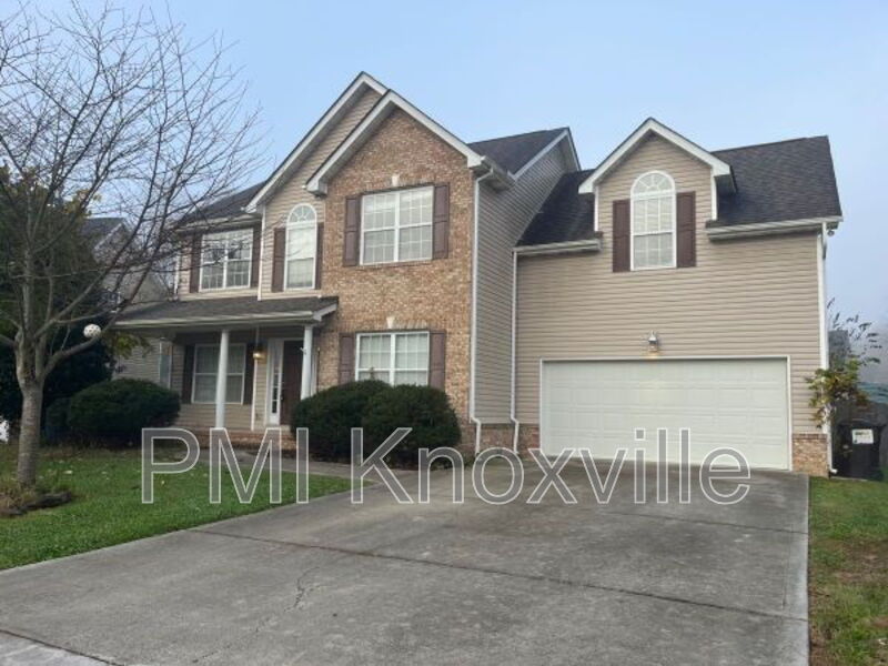 Knoxville House: 5825 Beaver Run Ln