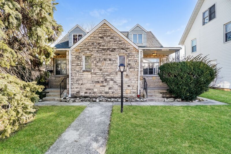 Columbus House: 154 N. Huron Avenue