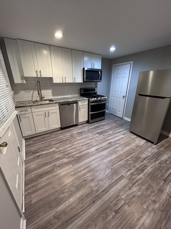 Philadelphia House: 874 North Uber Street