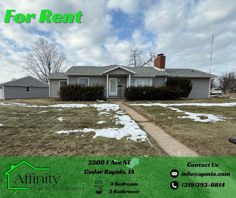 Cedar Rapids House: 4300 E Ave NE