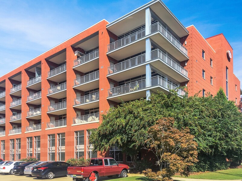 Request a Viewing for 1018 Hackberry Lane, Unit 213 Tenant Turner