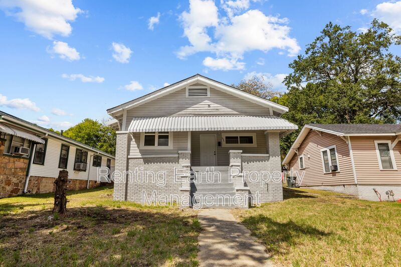 Birmingham House: 1520 34th Ave N