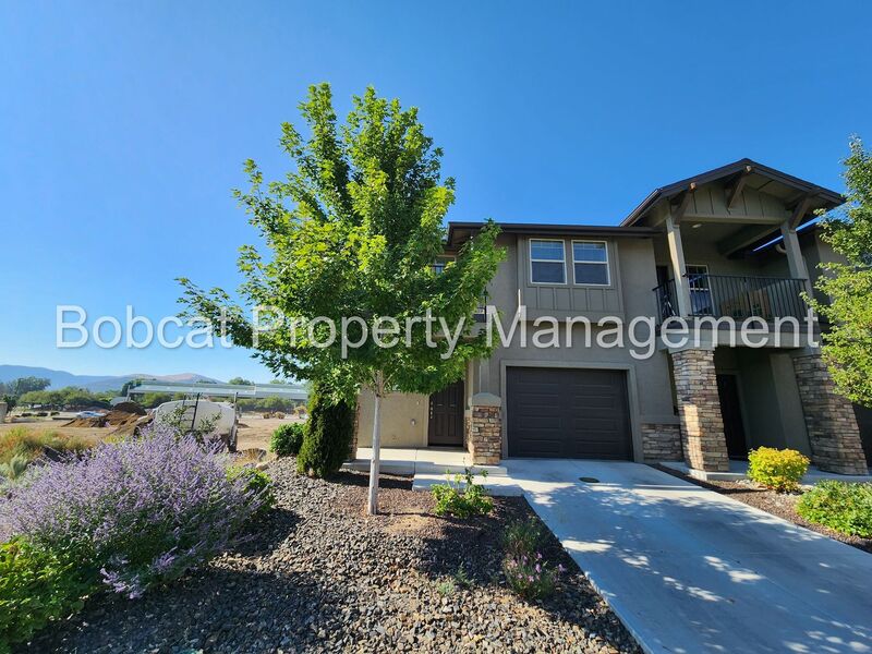 Carson City Townhome: 1255 Correlli Ct