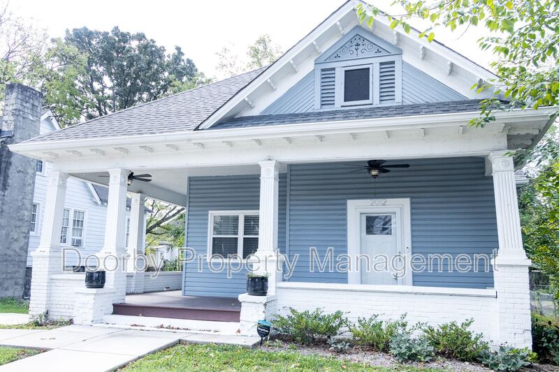 Chattanooga House: 2012 East 12th St.