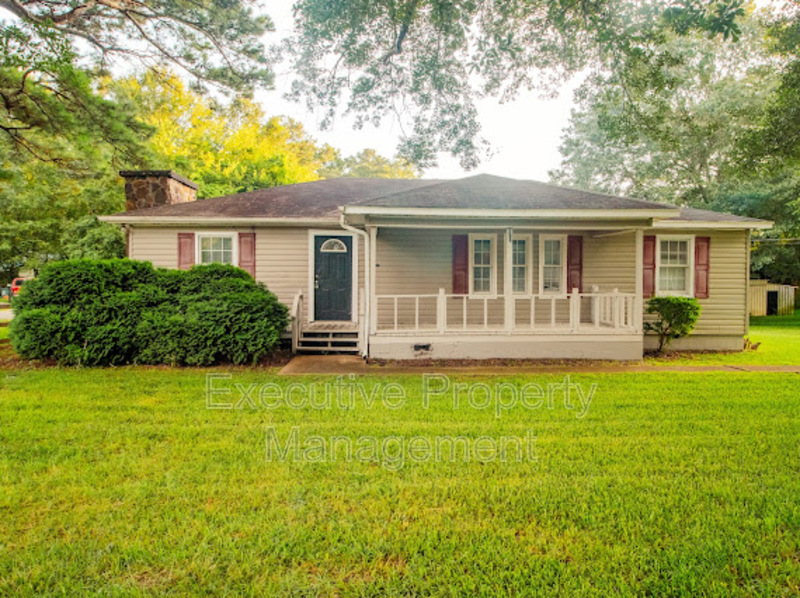 Adamsville House: 4905 Robbin Road