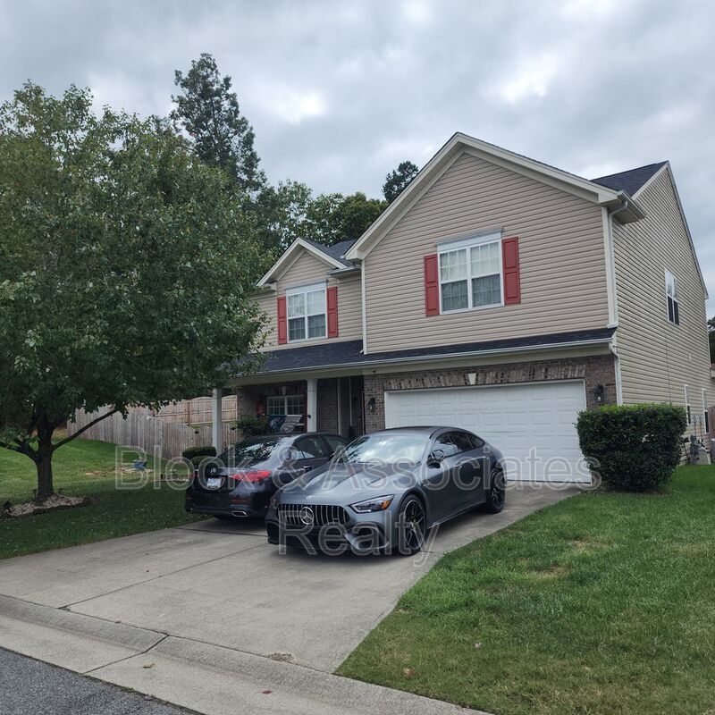 Winston-Salem House: 4516 Paula Dr