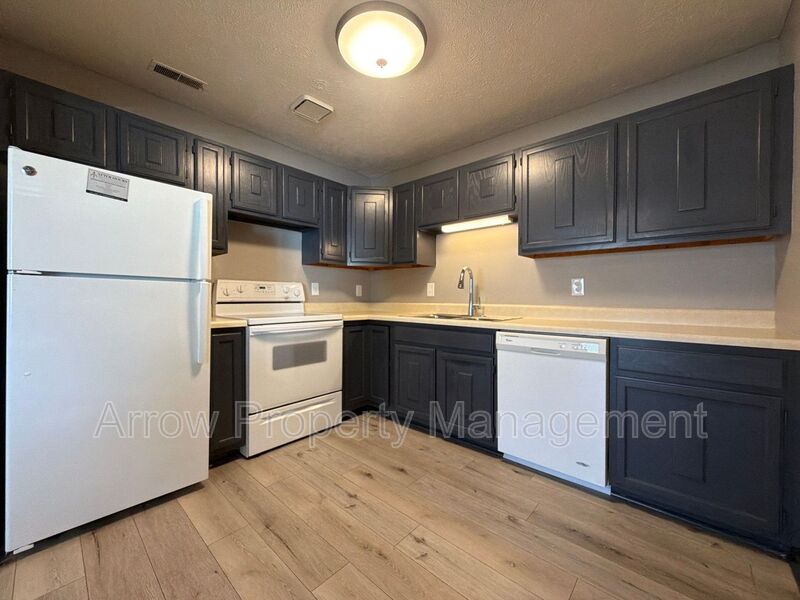 Lincoln Condo: 922 A Street