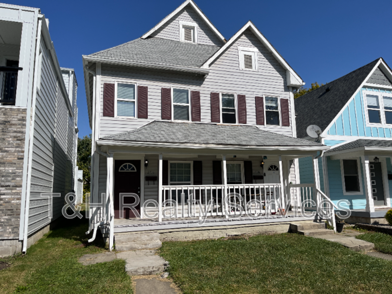 Indianapolis Condo: 2114 Woodlawn Avenue