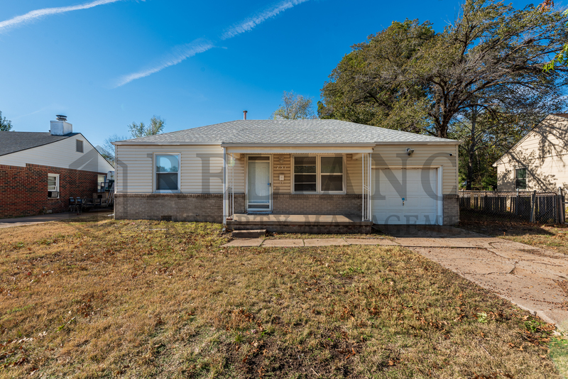 Wichita House: 731 South Apache Drive