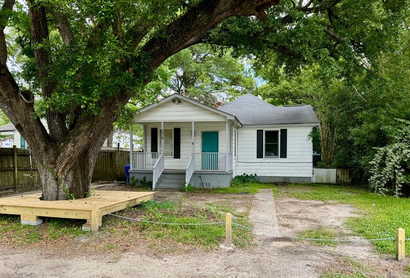 North Charleston House: 2918 Lexington