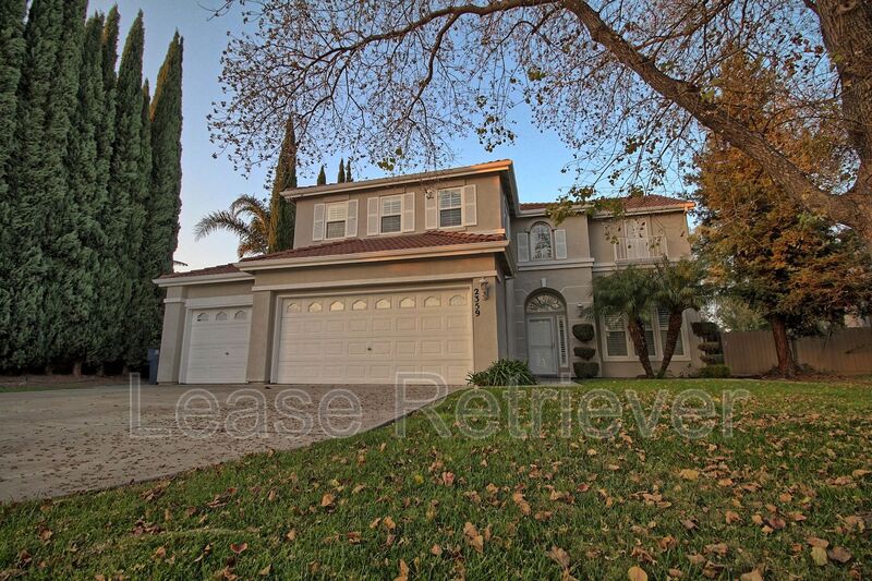 Tracy House: 2359 Riviera Ct