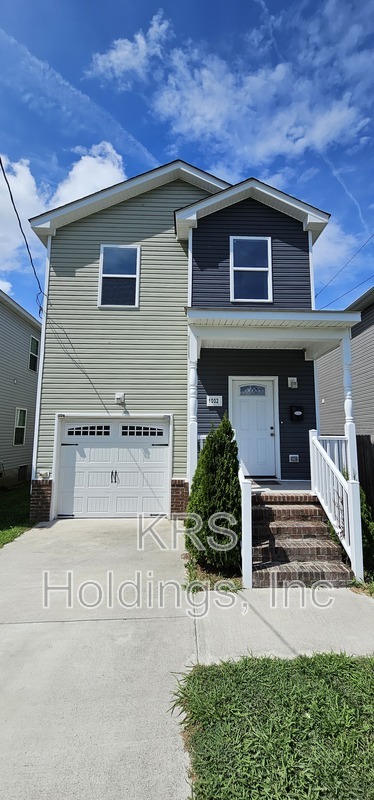 Hampton House: 1002 Carolina St.