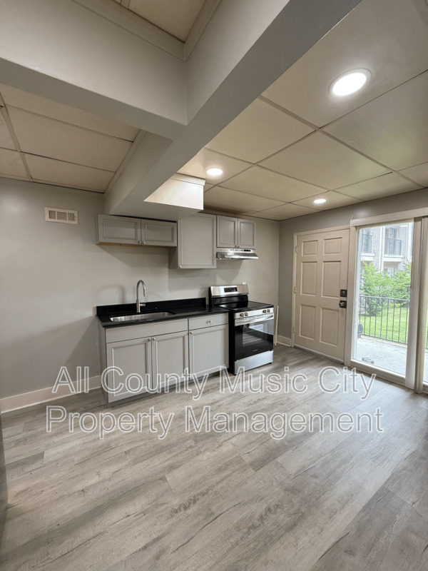 Hermitage Condo: 105 Bonnabrook Dr