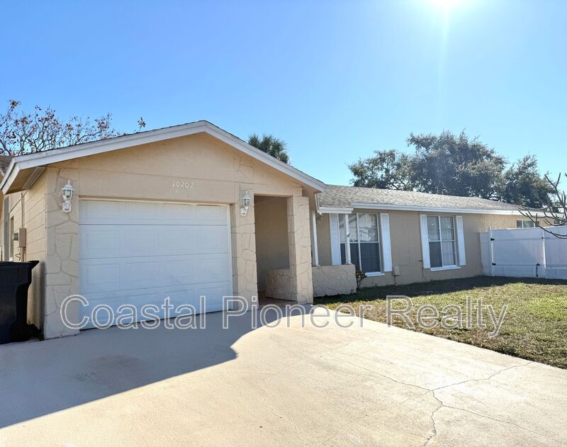 Tampa House: 10202 Bonnie Bay Ct