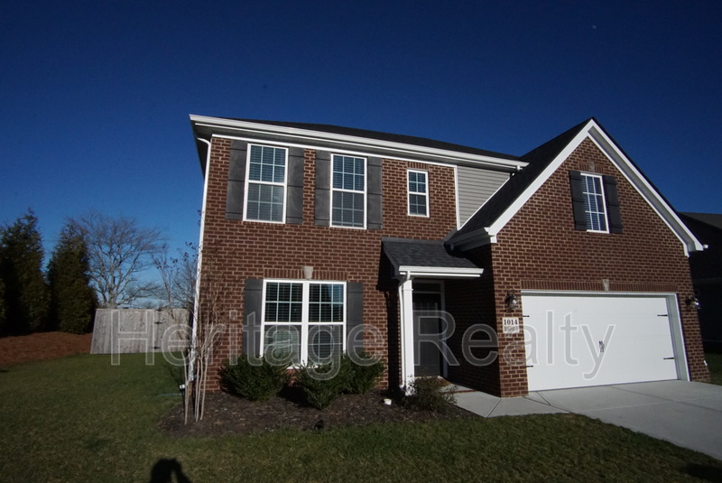 Maryville House: 1014 Brookwood Ln