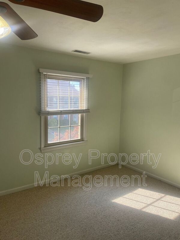 Town House with detached garage and fenced patio!!! - Photo 24