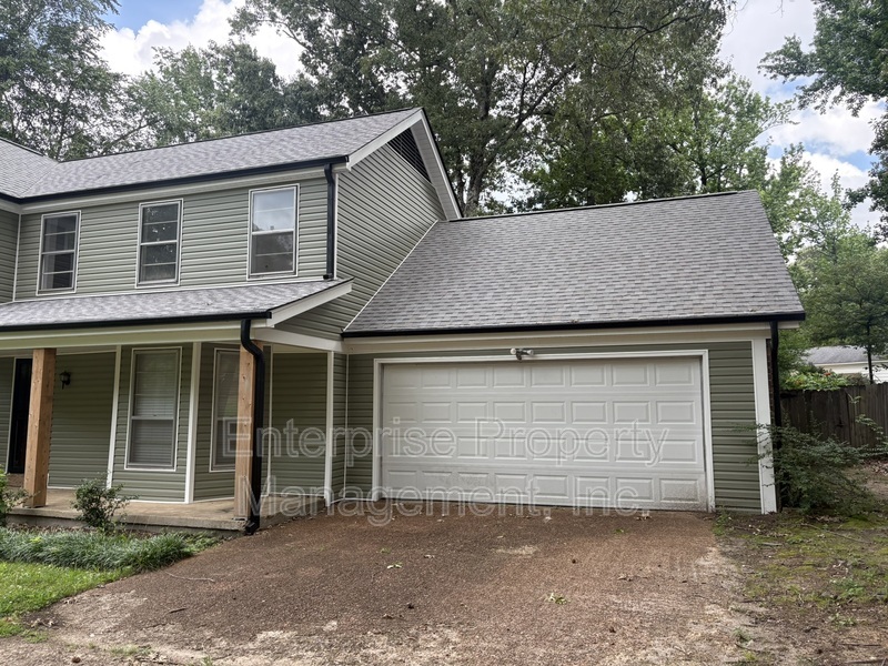 Photo 2 of 2266 Montego Dr