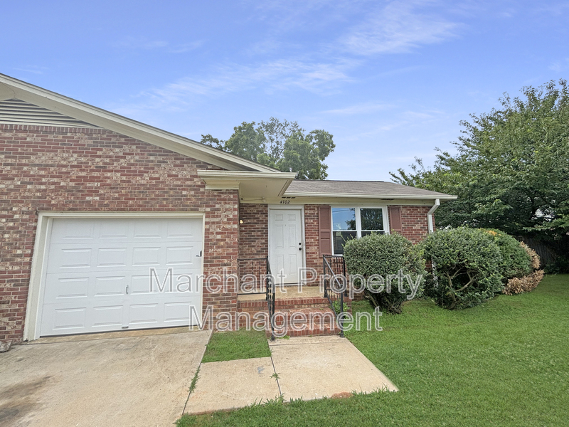 Taylors Condo: 4702 Old Spartanburg Road