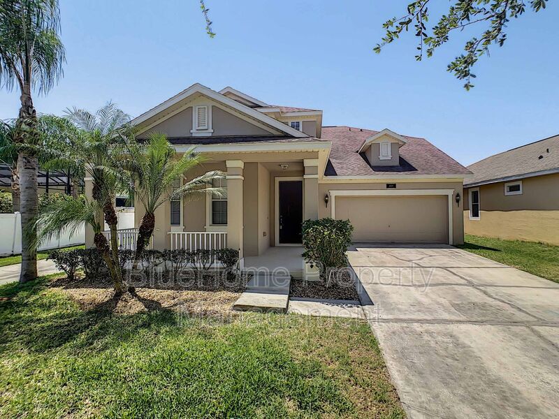 Windermere House: 4824 River Gem Ave