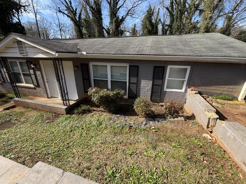 Greenville Condo: 326 Loop Street