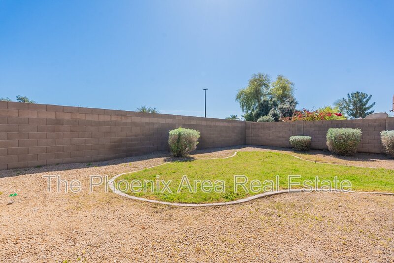 Gilbert House: 1261 N Balboa Dr