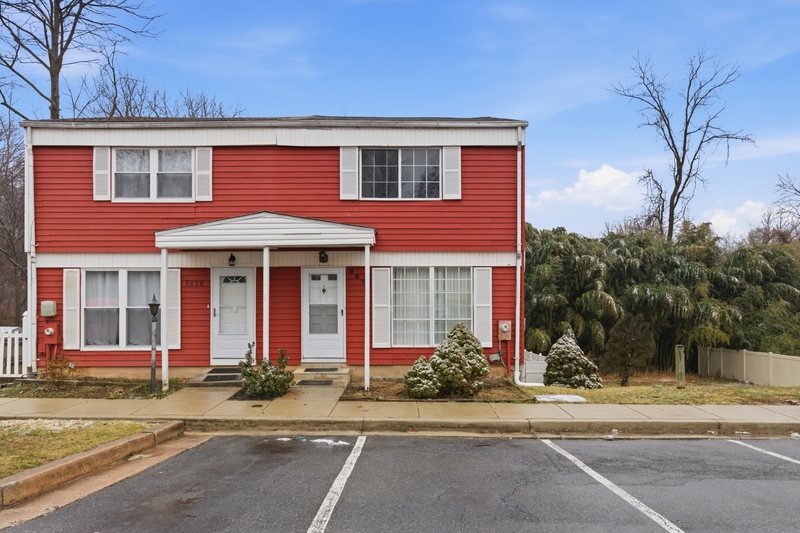 Baltimore House: 8870 Pennsbury Place