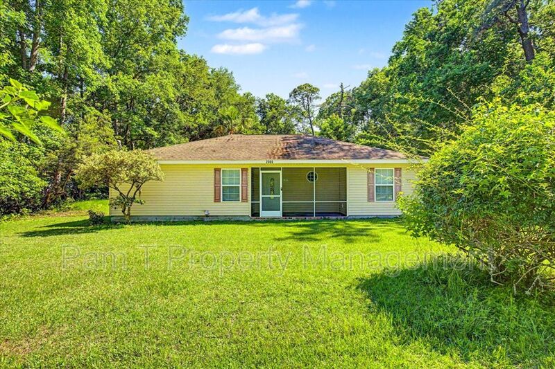 Garden City House: 2305 Spivey Ave.