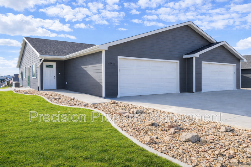 Box Elder House: 571 Westwind Rd.