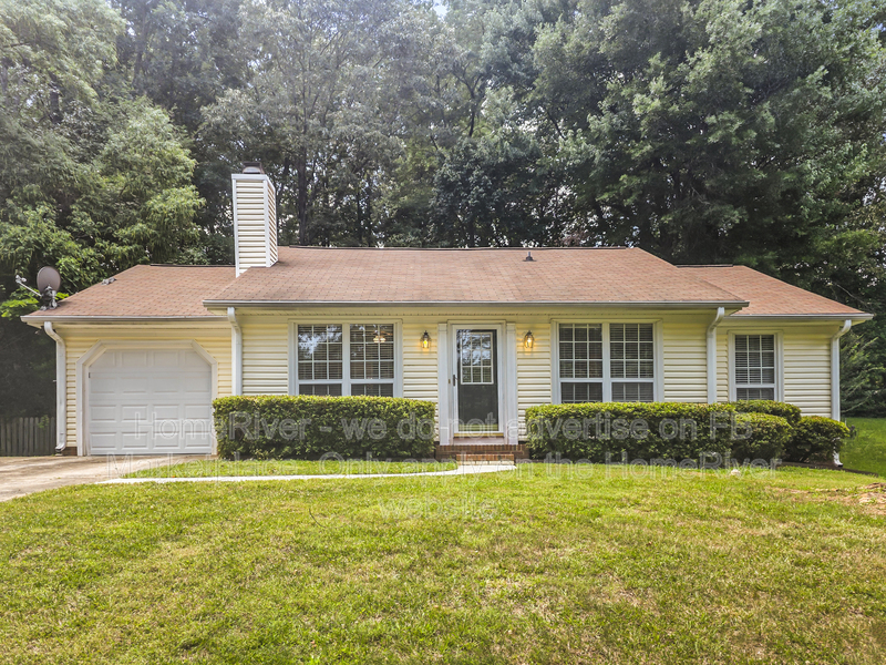 Mint Hill House: 9208 Chislehurst Rd