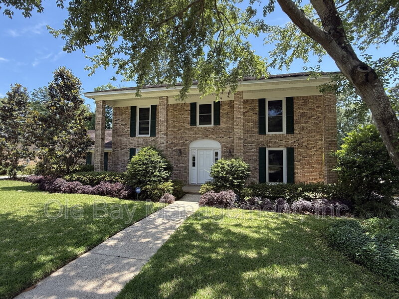 Mobile House: 6605 Chimney Top Drive South
