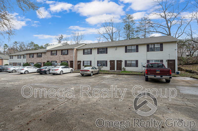 Center Point Condo: 2111 Whetstone Ct