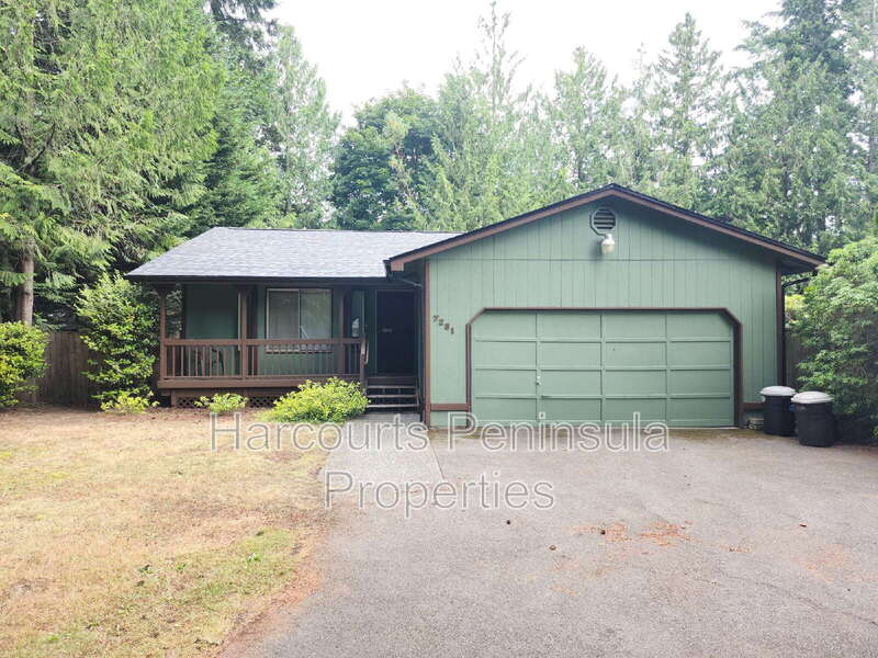 Port Orchard House: 7281 E Ramblewood St