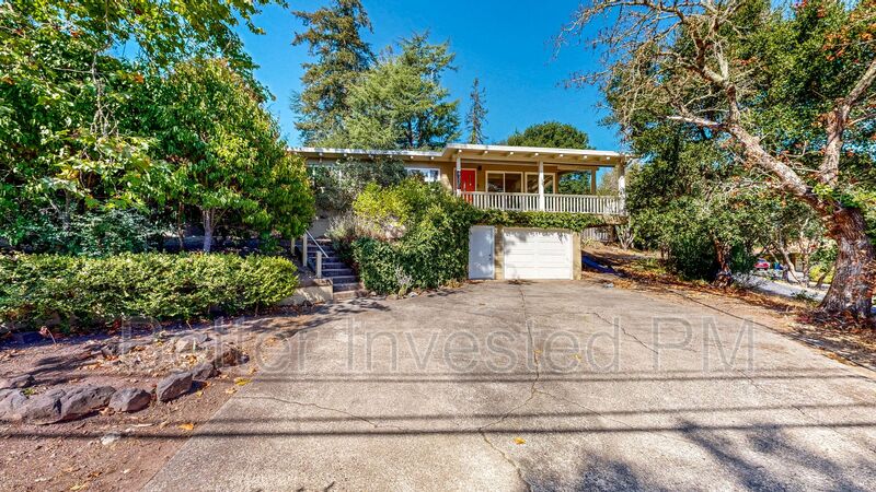 Santa Rosa House: 4230 Mount Taylor Dr