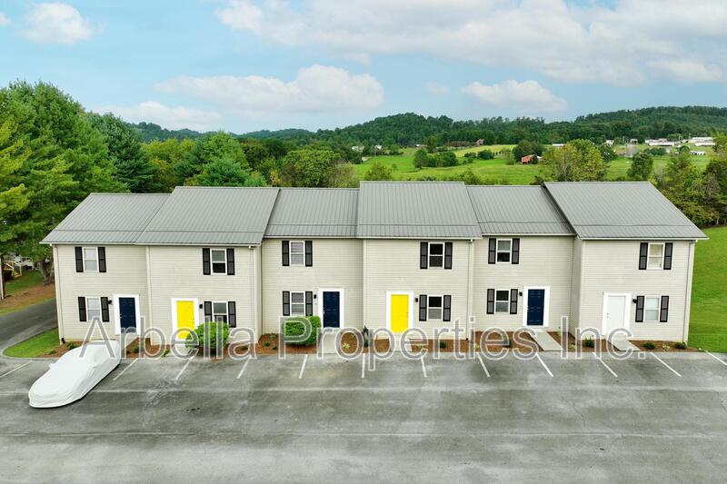 Bristol Condo: 2637 Highway 11 W