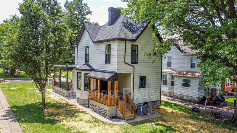 Cincinnati House: 3020 Daytona Avenue