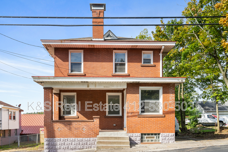 Pittsburgh Condo: 2117 - 2119 Mount Troy Road - 2119 (House)
