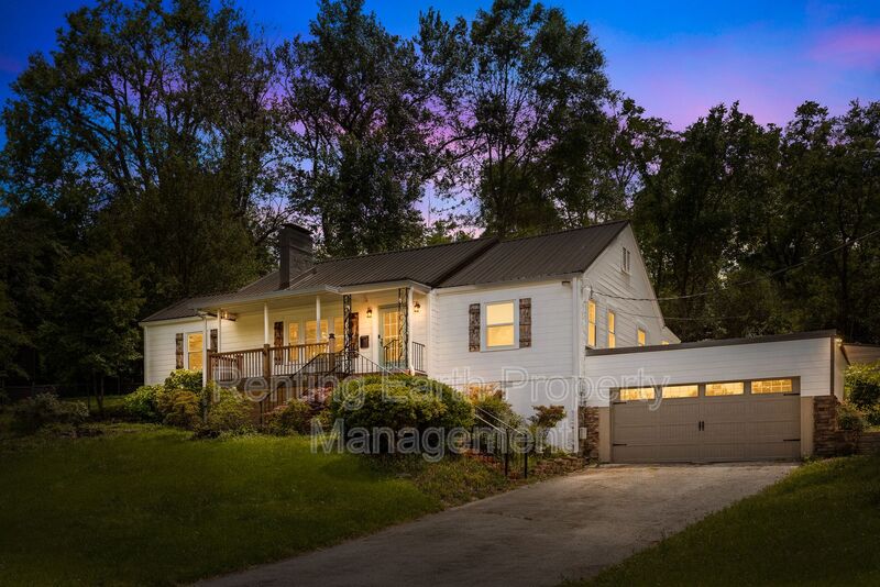 Birmingham House: 714 85th St
