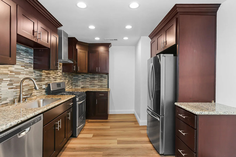 Orange House: 420 N Batavia