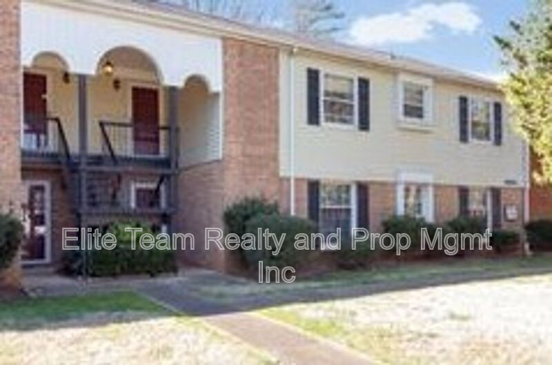 Charlotte Condo: 4604 Coronado Dr