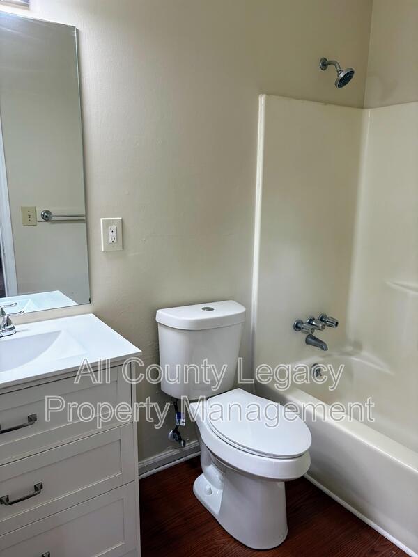 Main Rental Photo 10
