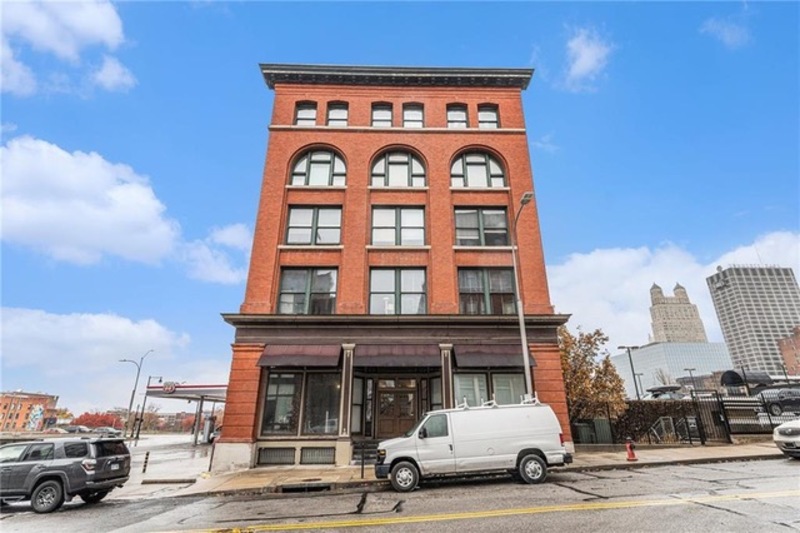 Kansas City Condo: 609 Central Street,  - #1205