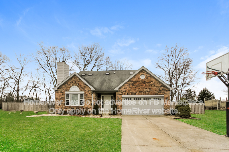 Carmel House: 912 Farmview Ln