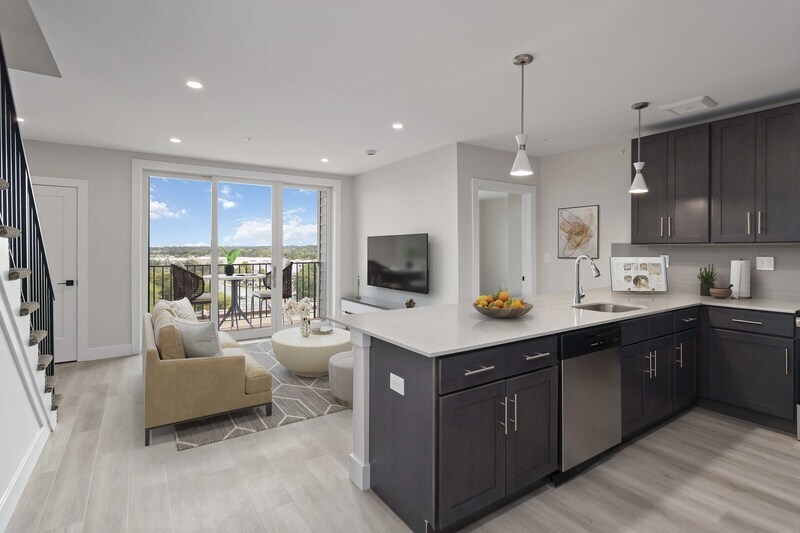 Flemington Apartment: 70 Church St