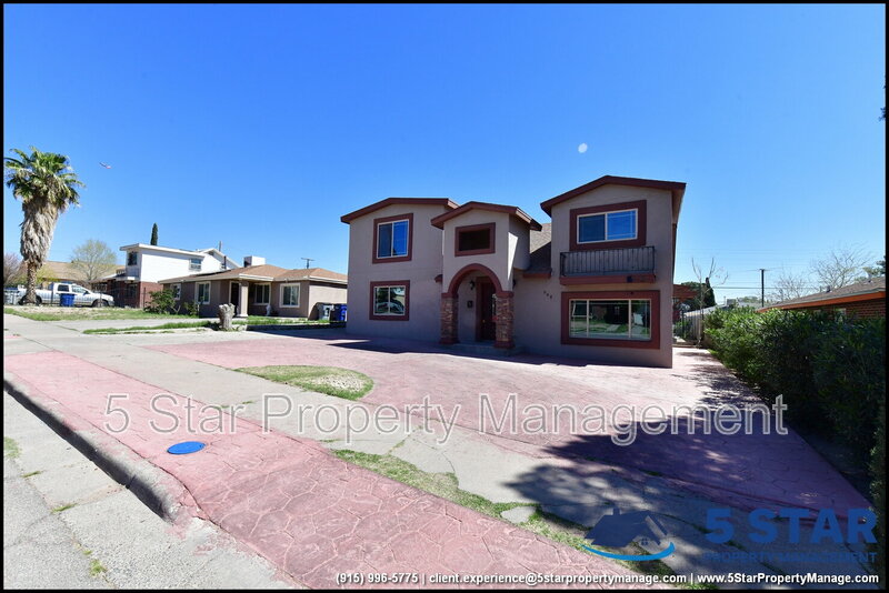 El Paso House: 908 Bolivia St