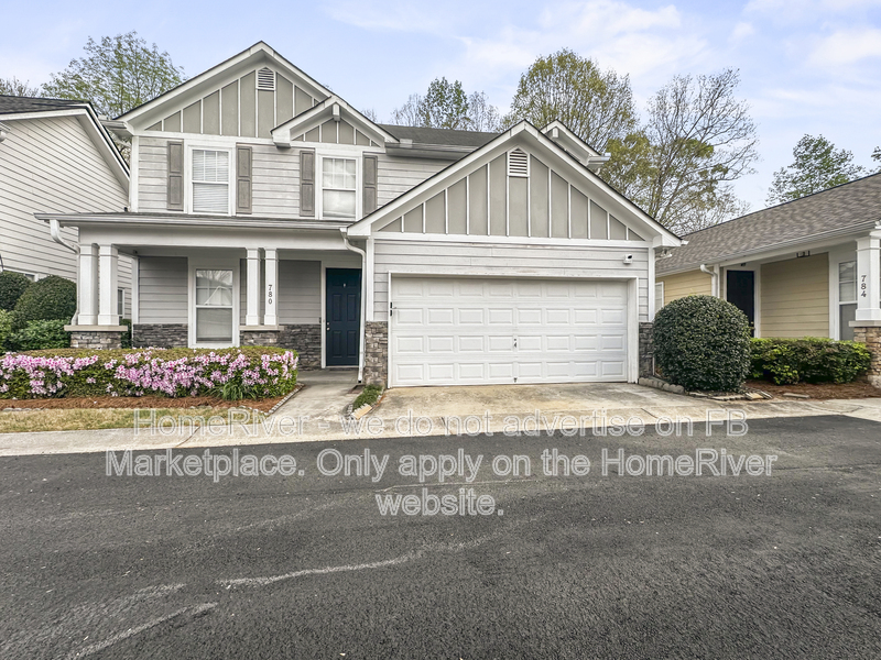 Fairburn House: 780 Cedar Loop