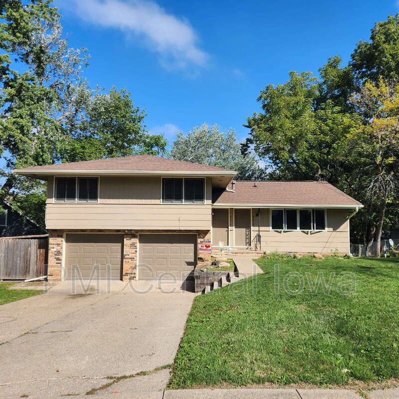 Windsor Heights Condo: 6615 Washington Ave