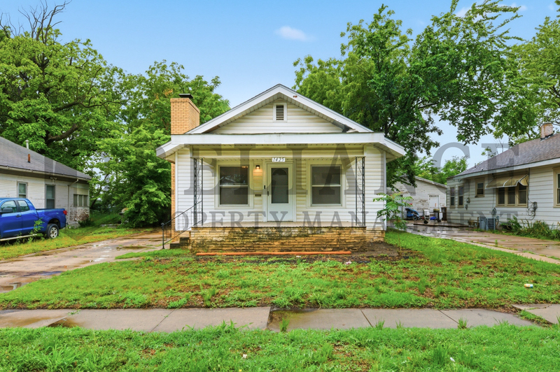 Wichita House: 1425 South Laura Avenue