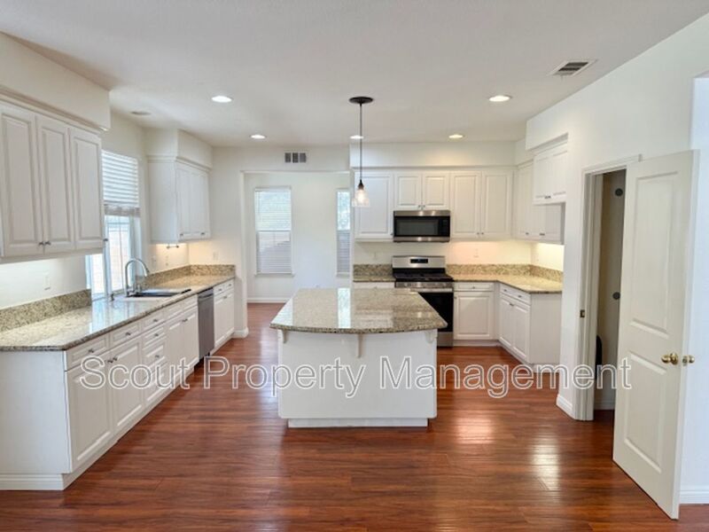 Temecula House: 39877 Worthington Ct.
