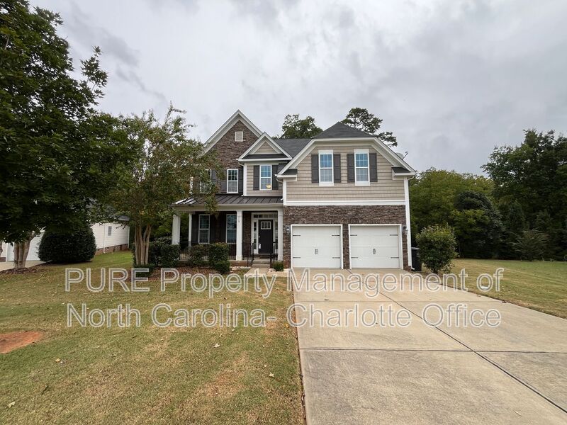 Fort Mill House: 719 Trailhead Ln