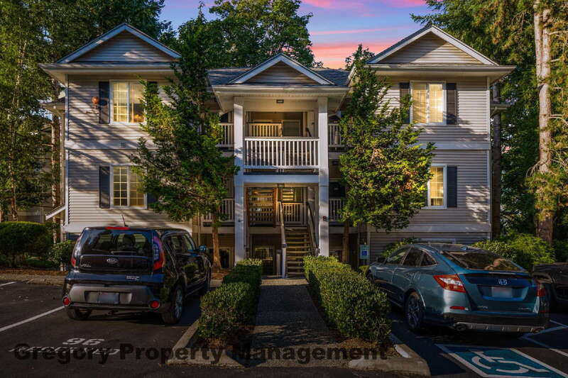 Bothell Condo: 12120 NE 172nd Pl